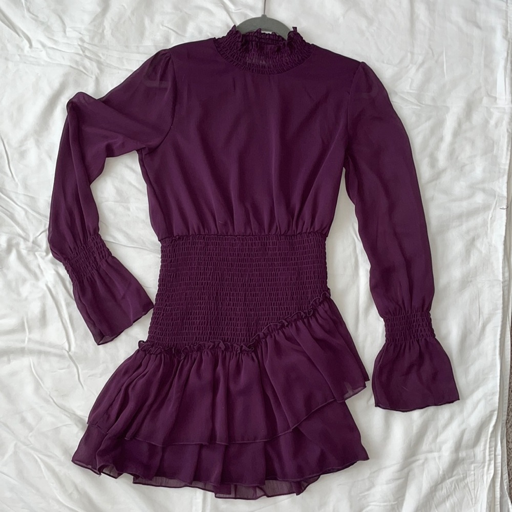 Vestique Long Sleeve Dress